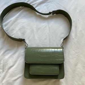 HVISK Cayman Pocket Trace Bag in Nature Green